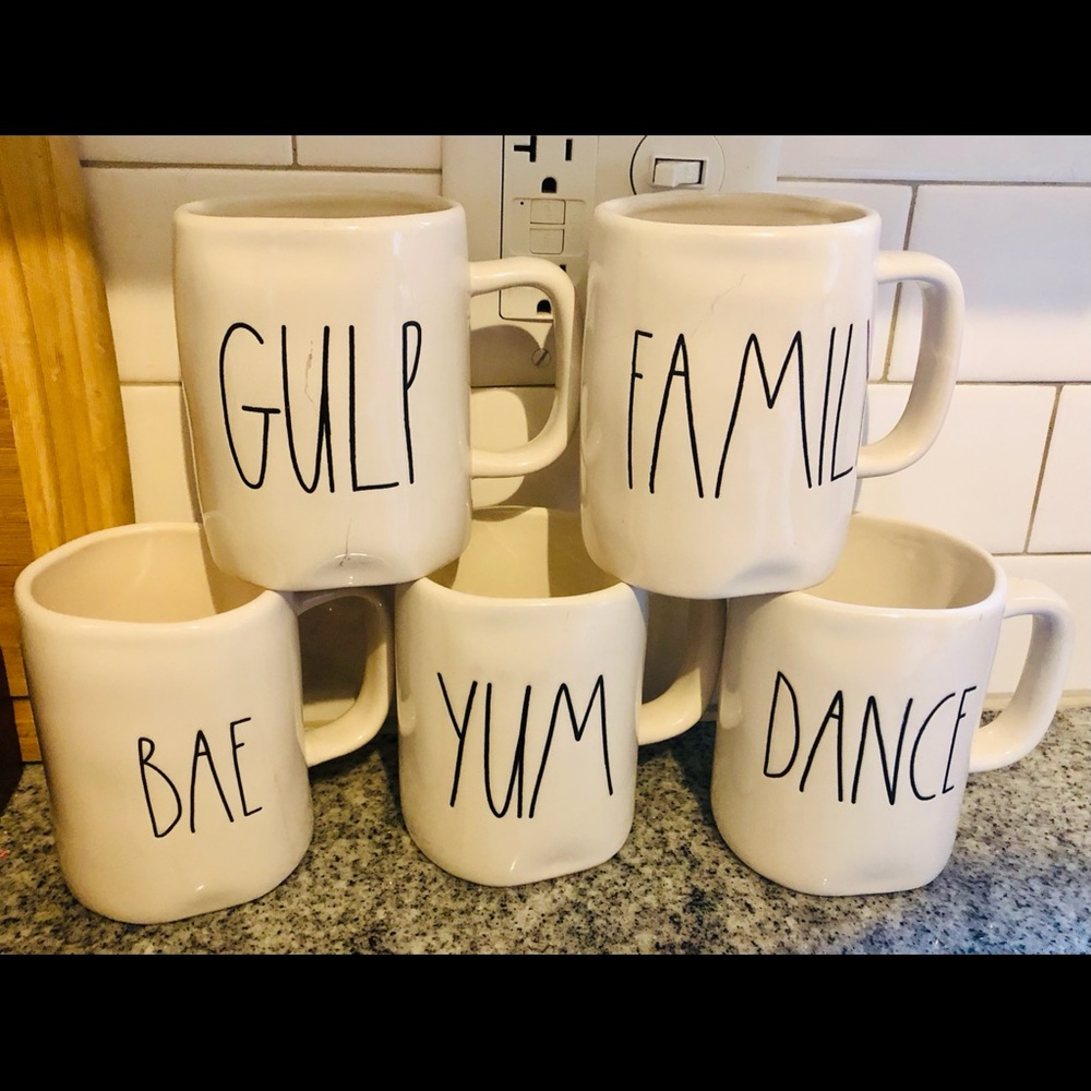 5x Rae Dunn Mugs - Picture 2 of 4